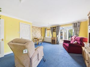 Lounge- click for photo gallery
